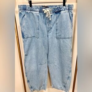 GAP pull on barrel jeans